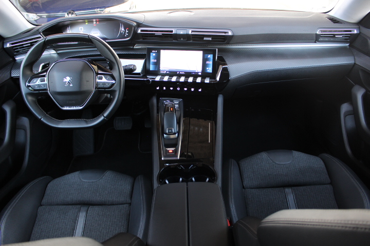 PEUGEOT-508-1.5 HDI AUT.