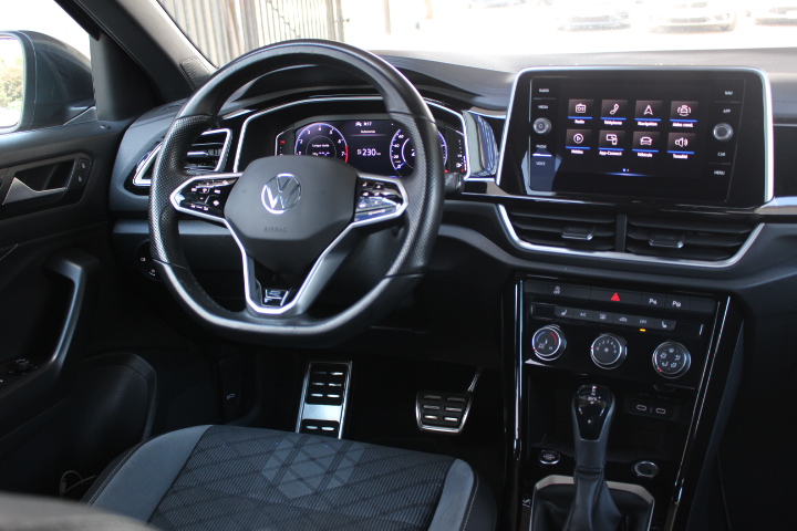 VOLKSWAGEN-T-ROC-1.5 TSI R-LINE DSG