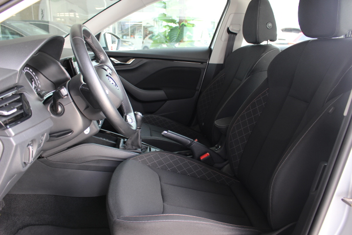 SKODA-SCALA-1.0 TSI AMBITION