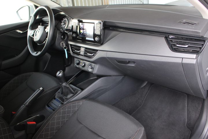 SKODA-SCALA-1.0 TSI AMBITION