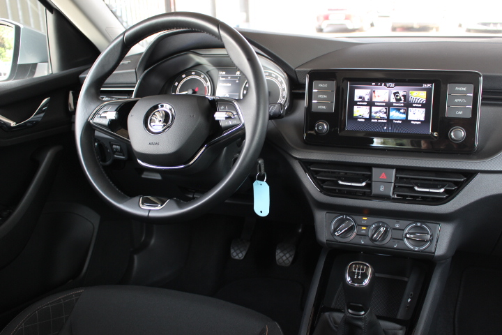 SKODA-SCALA-1.0 TSI AMBITION