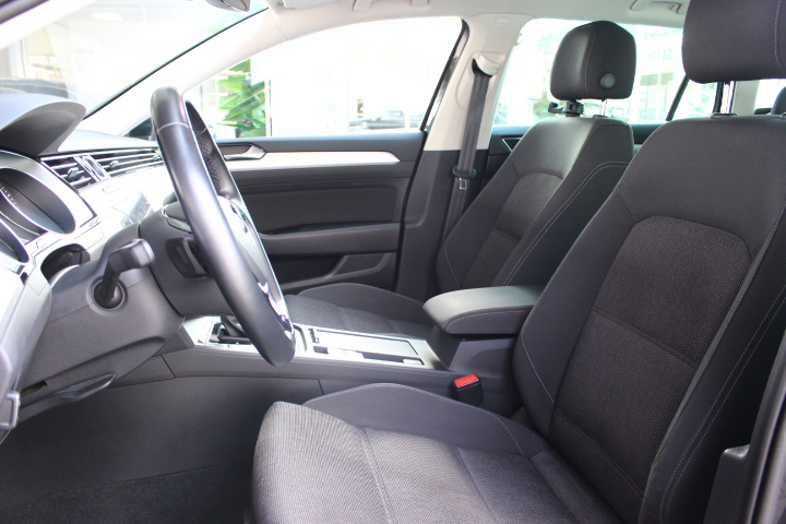 VOLKSWAGEN-PASSAT VARIANT-1.5 TSI DSG