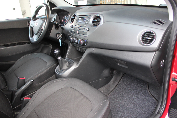 HYUNDAI-I10-1.0 BLACK LINE