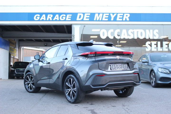 TOYOTA-C-HR-1.8 HYBRID STYLE