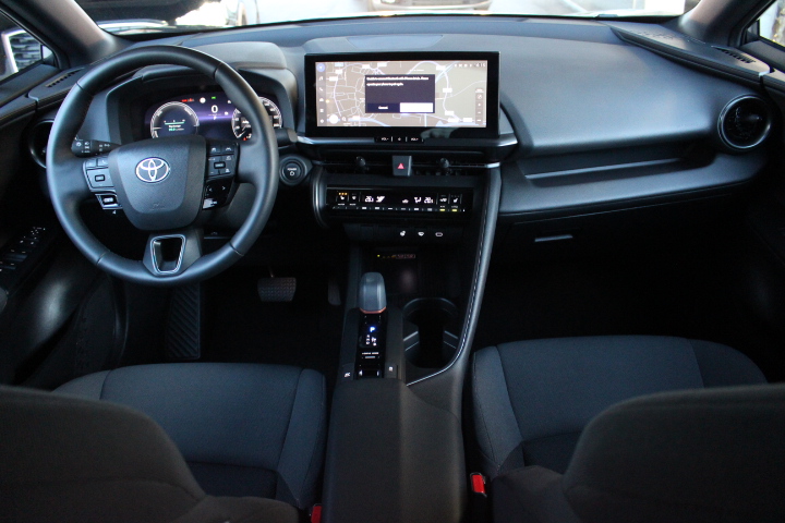 TOYOTA-C-HR-1.8 HYBRID STYLE