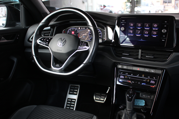 VOLKSWAGEN-T-ROC-1.5 TSI R-LINE DSG CABRIO