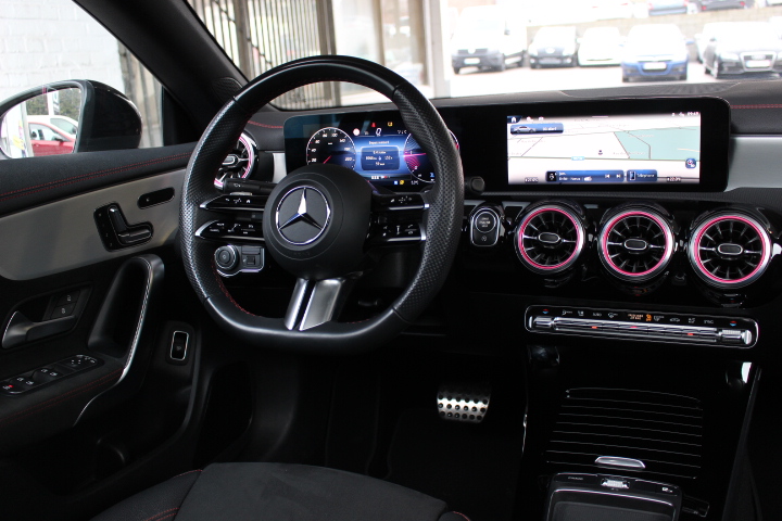 MERCEDES-BENZ-CLA-180 D AMG LINE