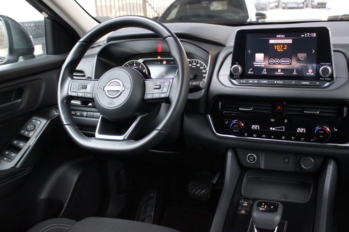 NISSAN-QASHQAI-1.3 TCE MHEV ACENTA