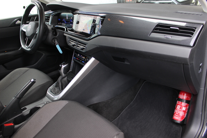VOLKSWAGEN-POLO-1.0 TSI LIFE DSG