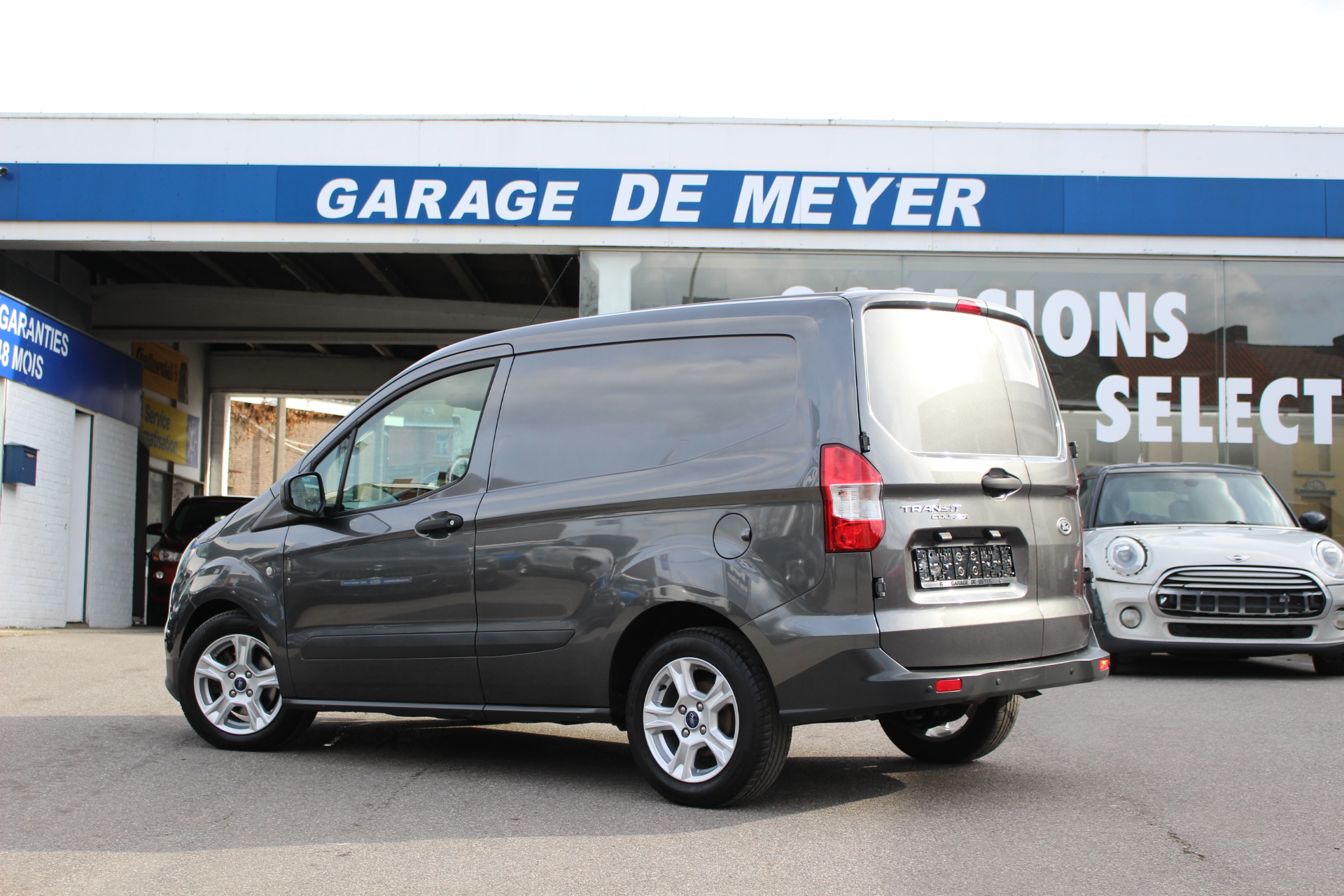 FORD-TRANSIT COURIER-1.0 i ecoboost