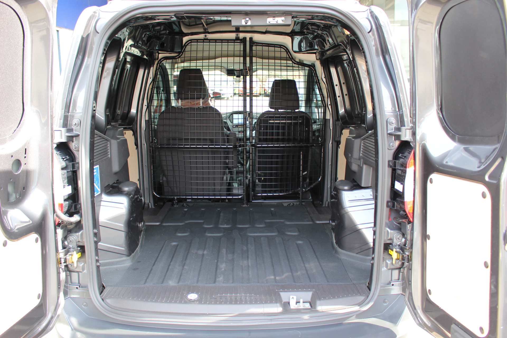 FORD-TRANSIT COURIER-1.0 i ecoboost