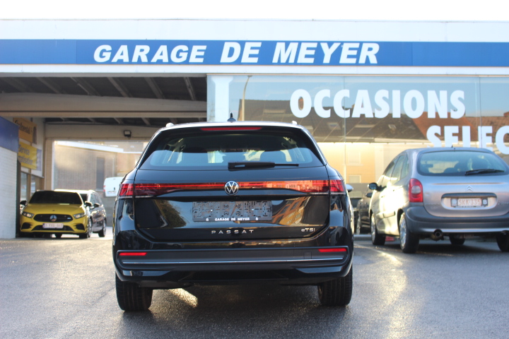 VOLKSWAGEN-PASSAT VARIANT-1.5 ETSI BUSINESS