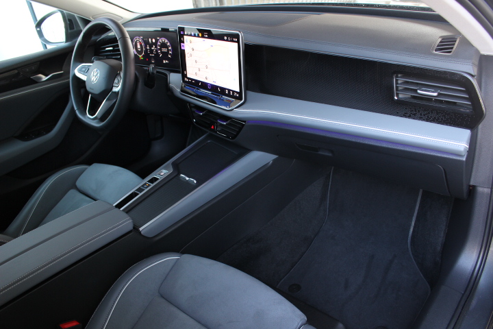 VOLKSWAGEN-PASSAT VARIANT-1.5 ETSI BUSINESS