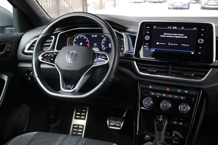 VOLKSWAGEN-T-ROC-1.5 TSI R-LINE DSG