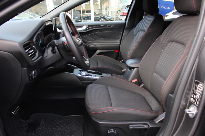 FORD-FOCUS-1.5 D ST-LINE