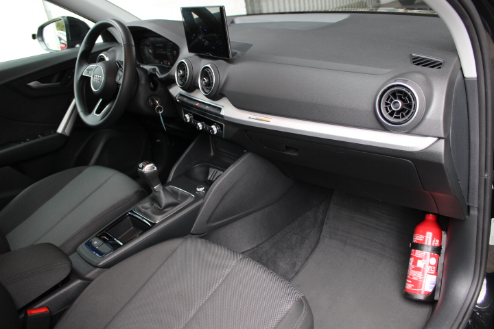 AUDI-Q2-30 TFSI ATTRACTION