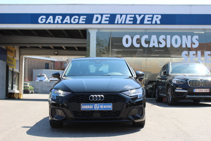 AUDI-A3 SPORTBACK-3O TFSI S-TRONIC