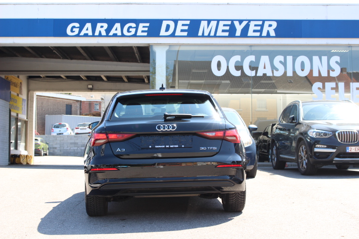 AUDI-A3 SPORTBACK-3O TFSI S-TRONIC