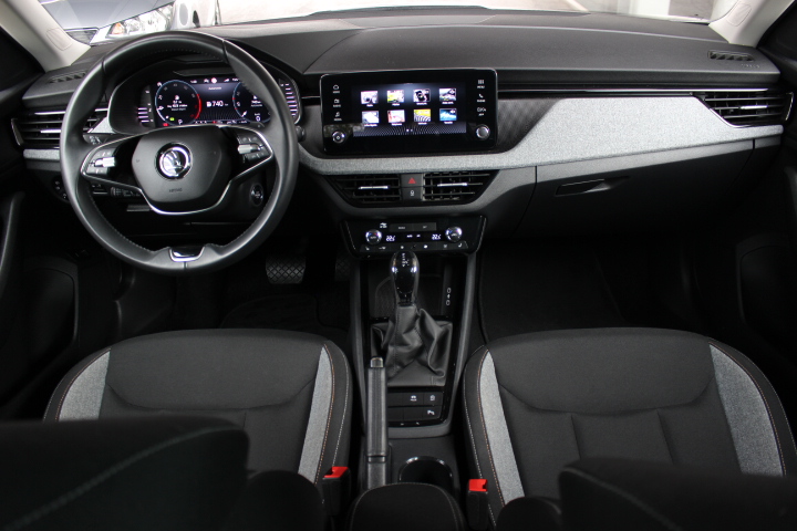 SKODA-KAMIQ-1.0 TSI DSG SELECTION