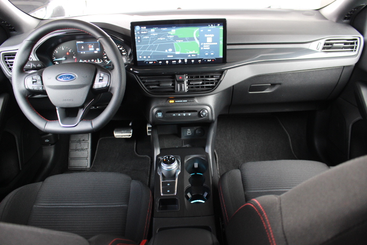 FORD-FOCUS-1.5 D ST-LINE