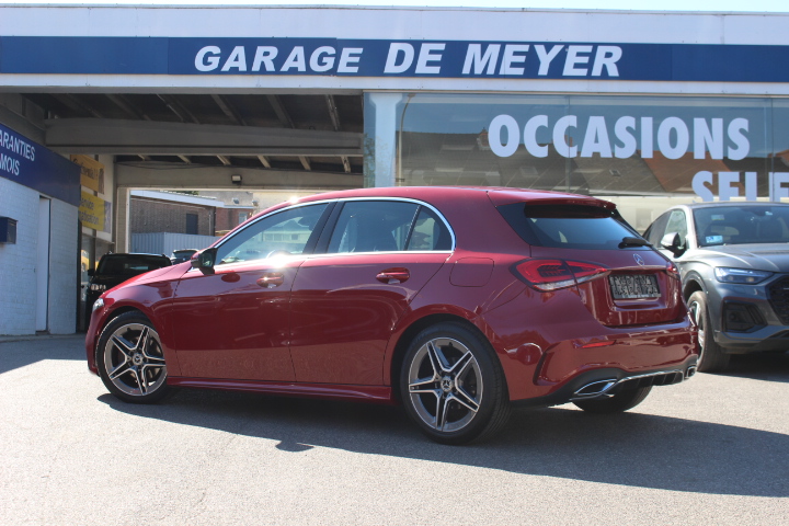 MERCEDES-BENZ-A 180-AMG LINE