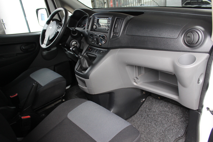 NISSAN-NV200-1.5 D 7 PLACES